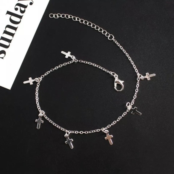 3/$30 🤍 Cross Charm Anklet - Picture 2 of 5